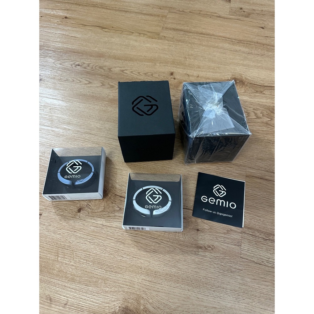 Gemio G1 Smart LED Bracelet Band Wireless Charger Tile Sets Original Box Lot